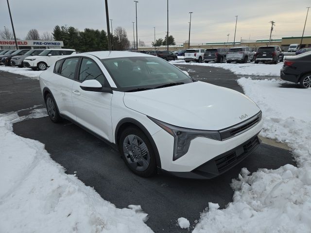 2025 Kia K4 LX FWD