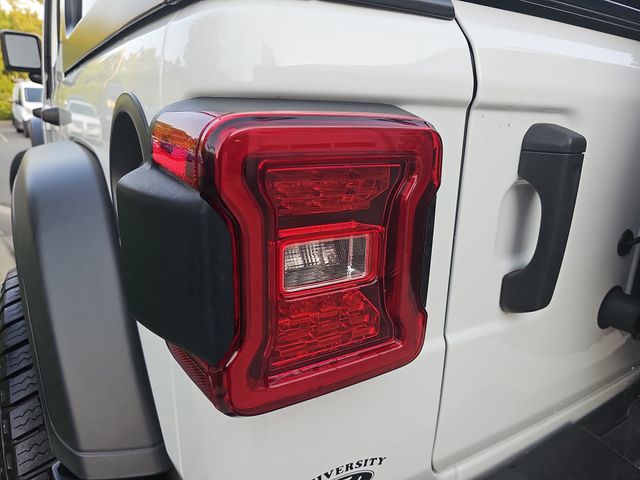 Used 2021 White Jeep Unlimited Sport Altitude image 30