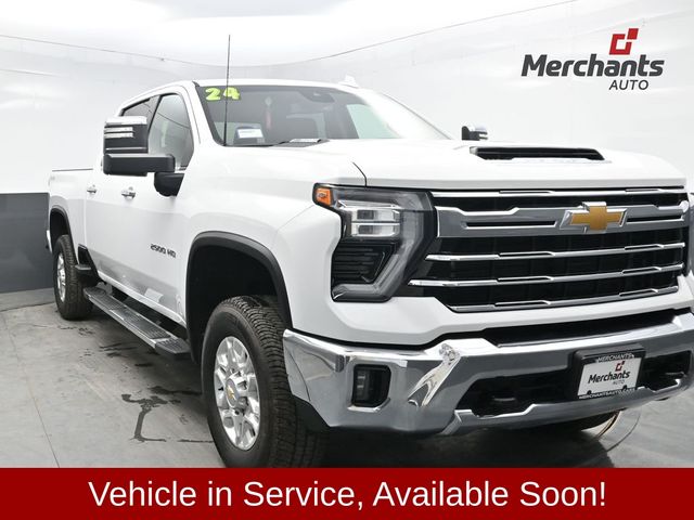 Summit White 2024 Chevrolet Silverado 2500HD LTZ Crew Cab 4WD Pickup Truck Four-Wheel Drive Automatic