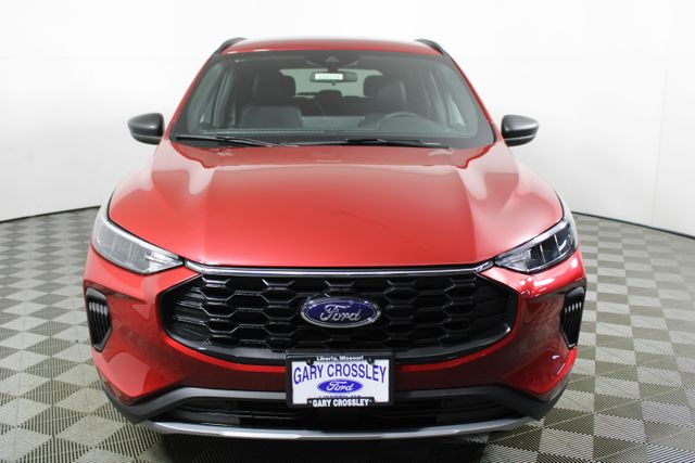 2025 Ford Escape ST-Line photo 2