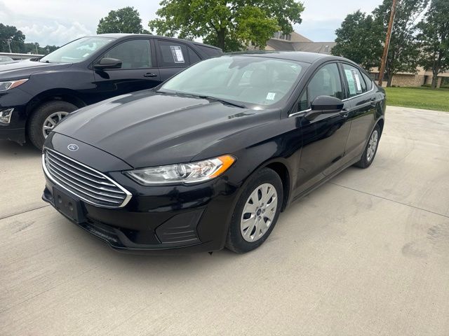 Black 2019 Ford Fusion Sedan Front-Wheel Drive 6-Speed Automatic