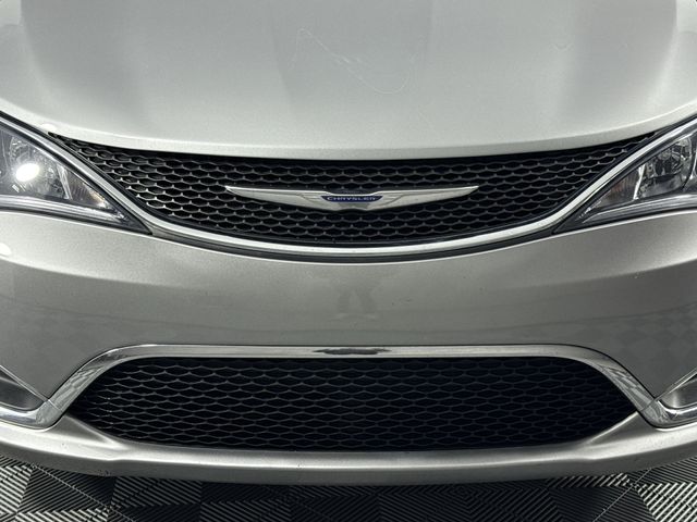 Used 2017 Chrysler Pacifica For Sale in Indianapolis, IN