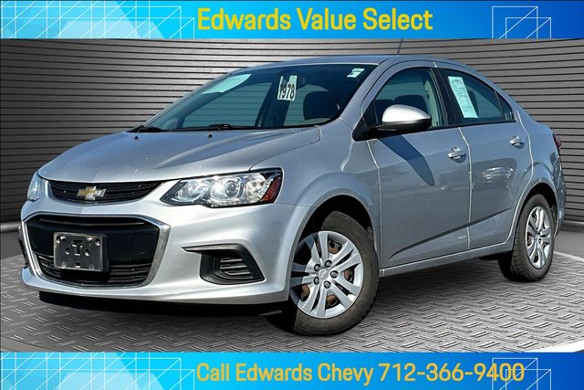 Silver Ice Metallic 2018 Chevrolet Sonic Sedan Front-Wheel Drive 6-Speed Automatic