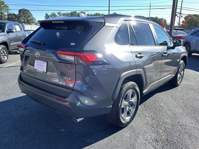 2024 Toyota RAV4 XLE 27