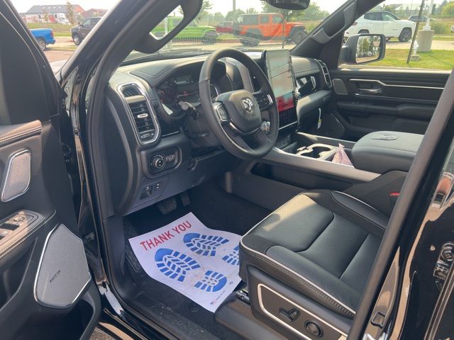 2026 Ram 1500 Laramie - Diamond Black Crystal Pearlcoat exterior view 18