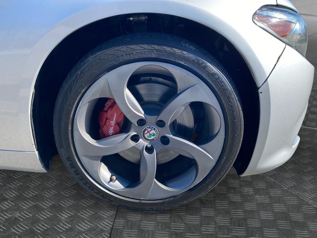 Alfa RomeoGiulia33