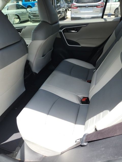 2019 Toyota RAV4 - $24,977