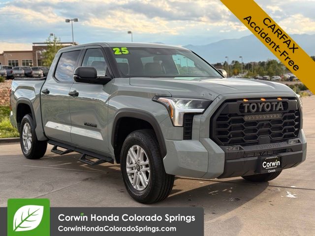 2025 Toyota Tundra Lunar Rock Camioneta Todo terreno Automática