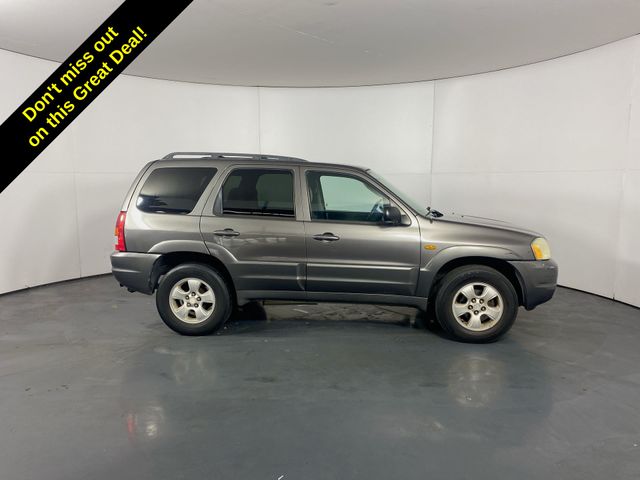 2004 Mazda Tribute LX 32