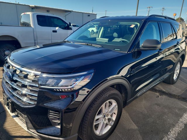 2025 Ford Explorer Active RWD