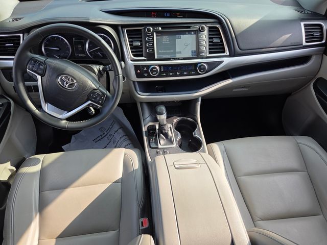 Used 2019 Toyota Highlander SUV
