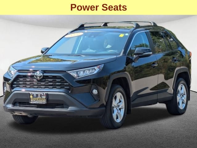 2021 Toyota RAV4 XLE 9