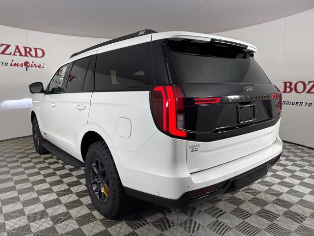 2025 Star White Metallic Tri-Coat Ford Expedition 4X4 SUV