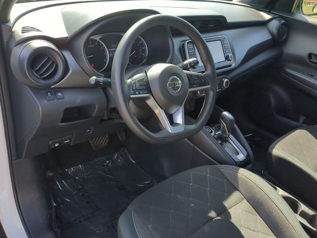 Used 2019 White Nissan S image 20