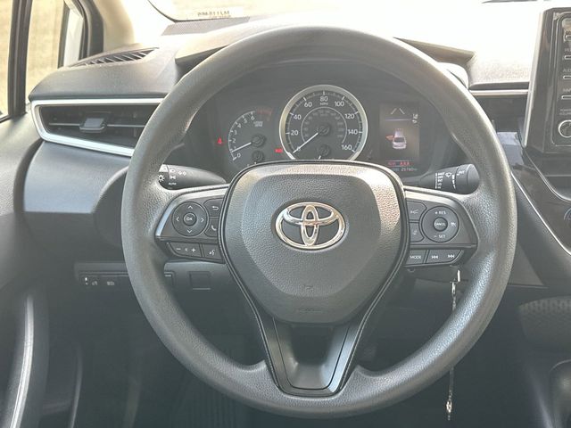 2021 Toyota Corolla LE 8