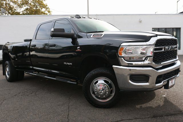 2021 RAM 3500 Tradesman Crew Cab LB DRW 4WD