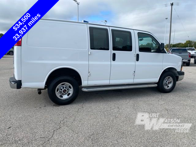 2022 GMC Savana 2500 Work Van 11