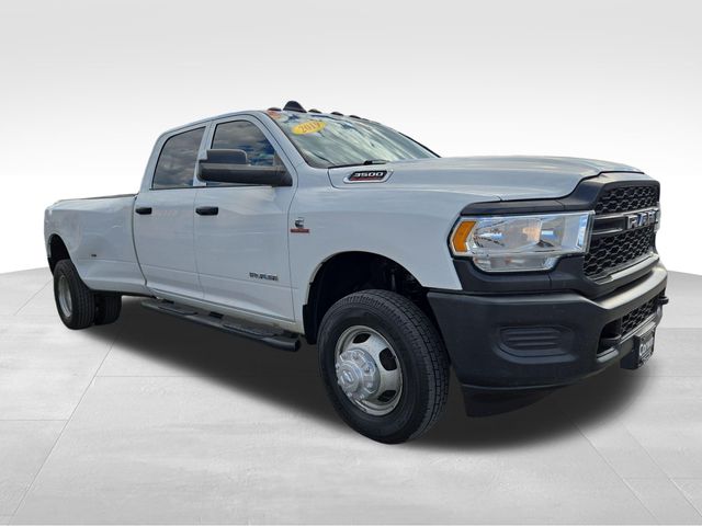 Bright White Clearcoat 2019 RAM 3500 Pickup Truck Four-Wheel Drive 6-Speed Automatic