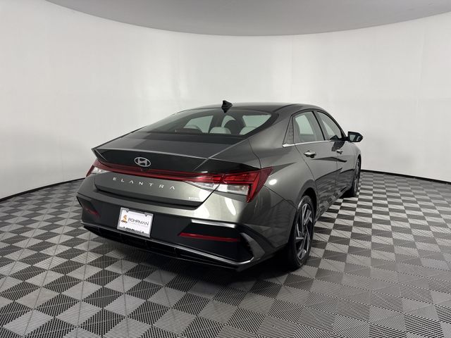 New 2025 Hyundai Elantra Hybrid For Sale in Indianapolis, IN