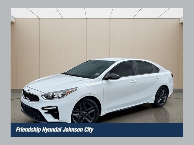 Snow White Pearl 2021 Kia Forte Sedan Front-Wheel Drive Continuously Variable Transmission