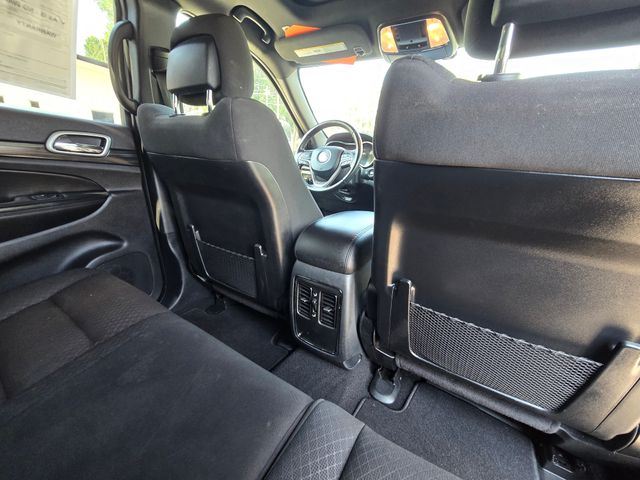 2020 Jeep Grand Cherokee Laredo E:B02330