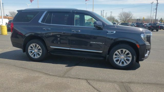 2023 GMC Yukon Denali 9