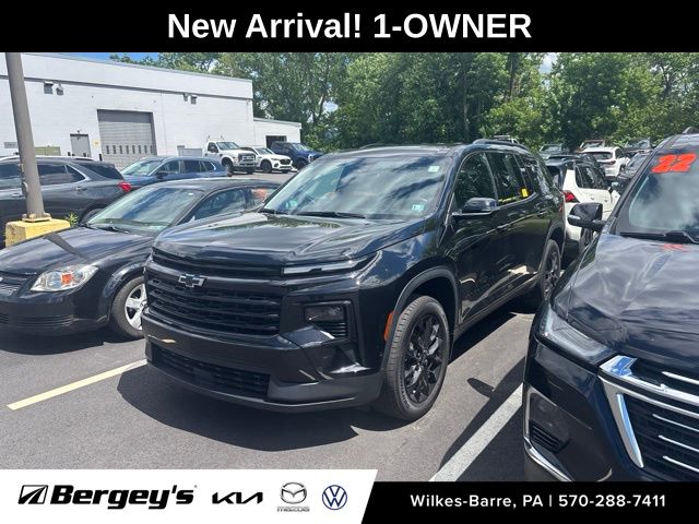 Mosaic Black Metallic 2025 Chevrolet Traverse SUV / Crossover Four-Wheel Drive 8-Speed Automatic