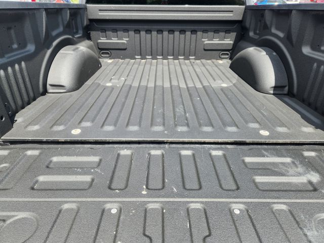 2020 Magnetic Metallic Ford F-150 XLT RWD Truck
