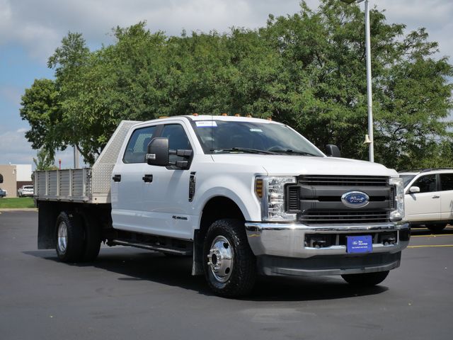  2018 Ford F-350 Super Duty Chassis XL Crew Cab DRW 4WD   