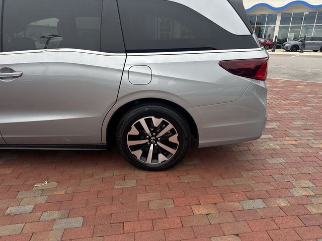 Used 2025 Honda Odyssey Van