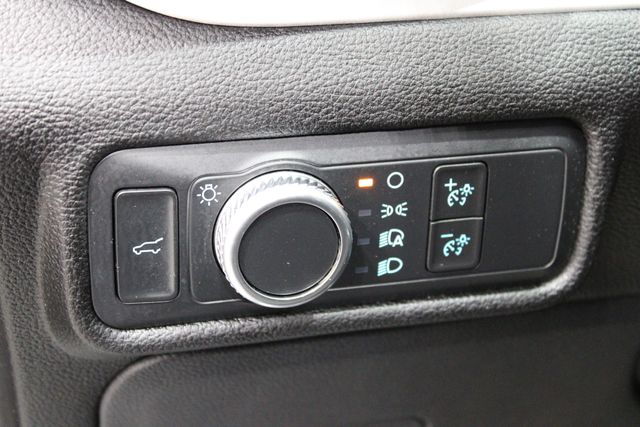 FordExplorer19