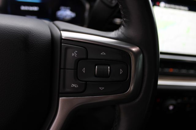 Used 2022 White Chevrolet LT image 10