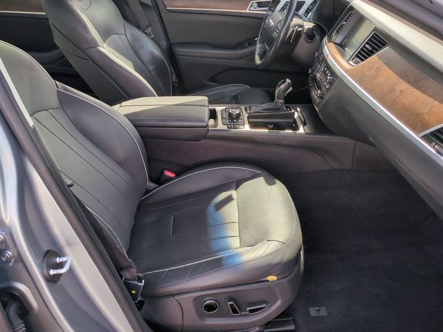 Used 2015 Hyundai Genesis 3.8 4D Sedan