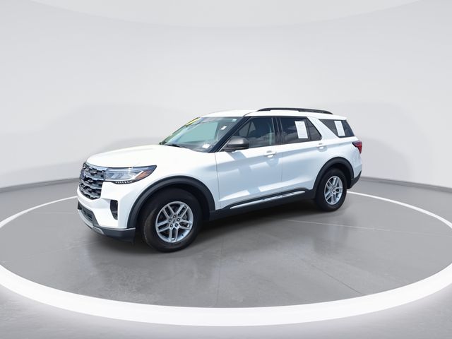 Used 2025 White Ford Active image 4