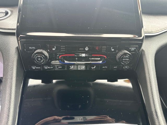 2023 Jeep Grand Cherokee Limited - Bright White Clearcoat exterior view 16