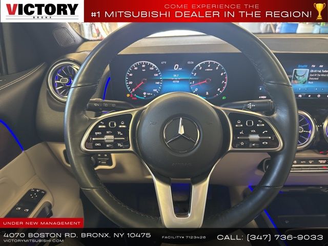 2022 Mercedes-Benz GLB GLB 250 photo