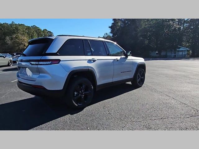 2025 Jeep Grand Cherokee Altitude X 4x2