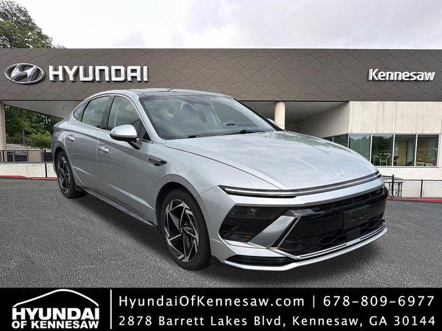 Aero Silver 2024 Hyundai Sonata Sedan Front-Wheel Drive 8-Speed Automatic