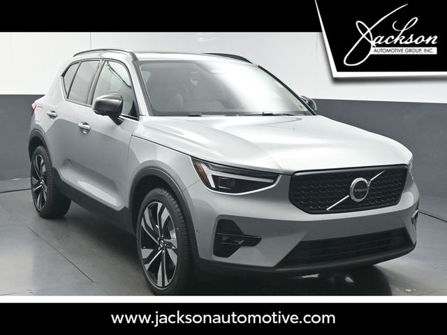 Gray Metallic 2026 Volvo XC40 SUV / Crossover All-Wheel Drive Automatic