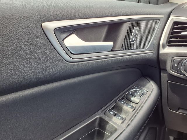 2023 Ford Edge - Image 19