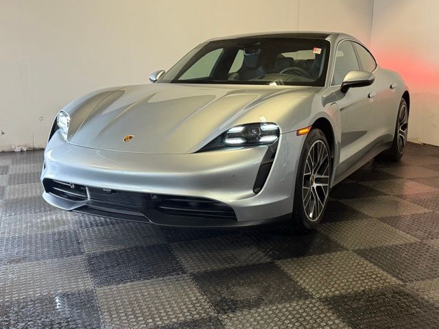 2021 Porsche Taycan 4S photo