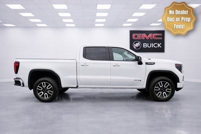 2023 GMC Sierra 1500 AT4 Crew Cab 4WD