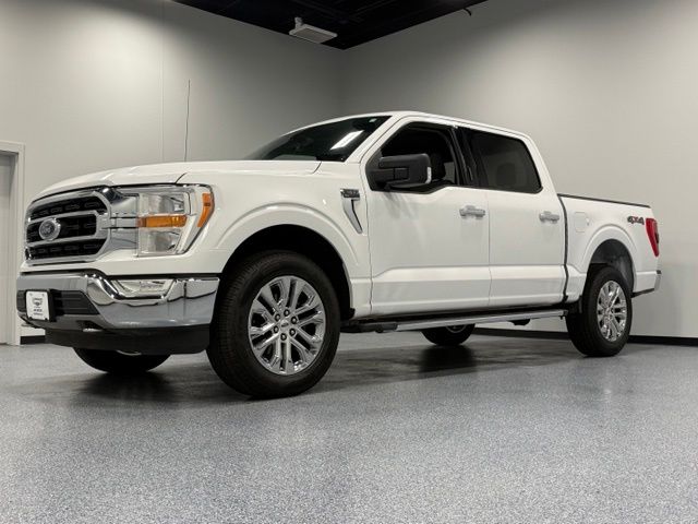 Used 2021 White Ford XLT image 4