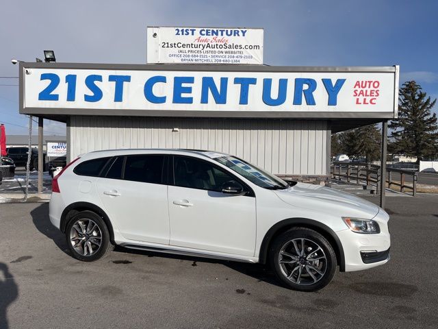 2015 Volvo V60 Cross Country Platinum