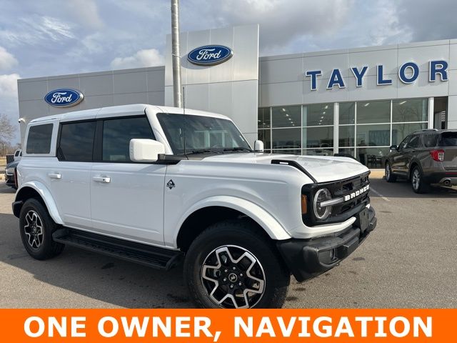2025 Ford Bronco Outer Banks 4-Door 4WD