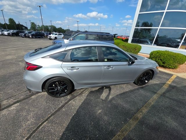 Used 2025  Honda Sport image 9