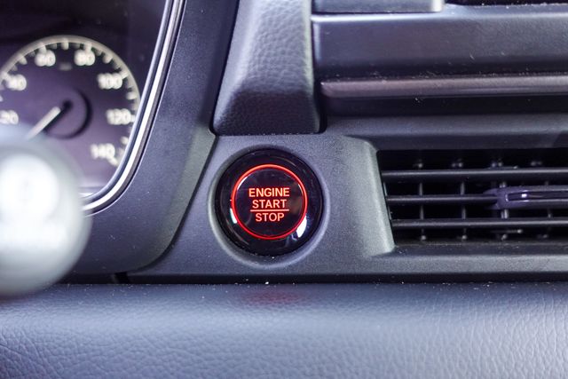 Used 2025 Honda Pilot SUV