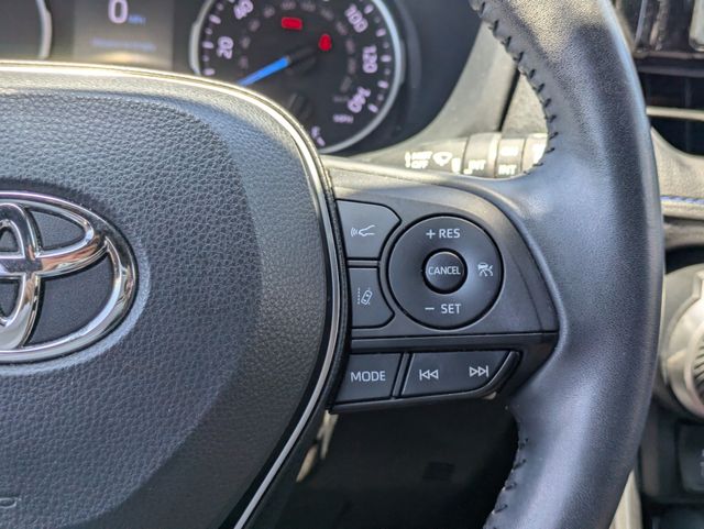 2022 Toyota RAV4 Hybrid SE