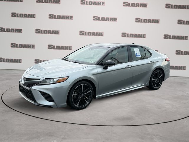 Midnight Black Metallic 2018 Toyota Camry Sedan Front-Wheel Drive 8-Speed Automatic