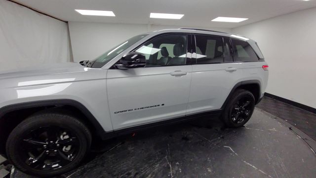 2024 – Jeep – Grand Cherokee